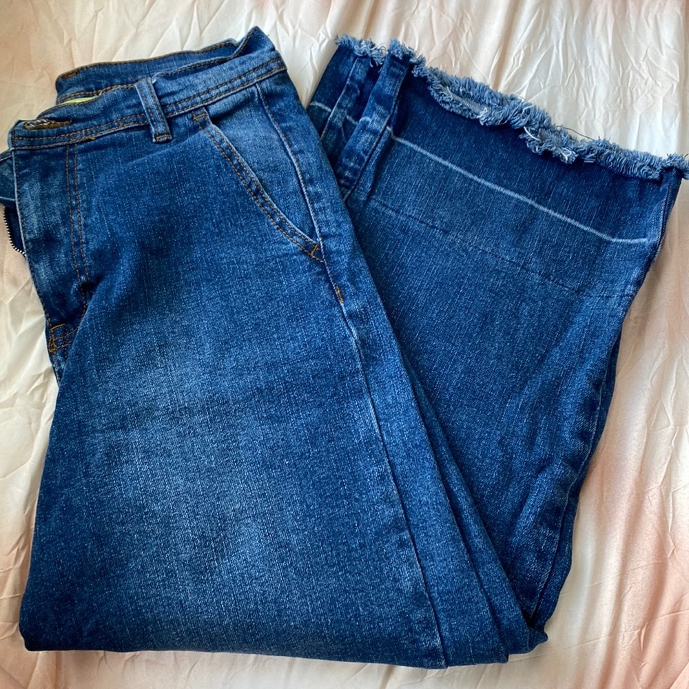 Gianni Bini Jeans Wide legged distressed